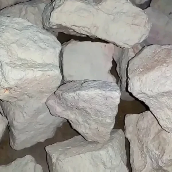 China Clay Crude Lumps - Image 3